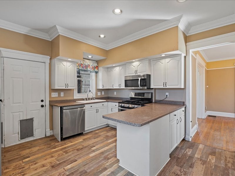 Building Photo - 1517 9th Ave