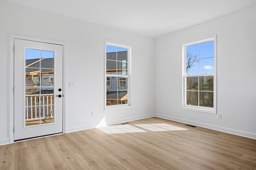 Building Photo - 1101 Balsam Ln