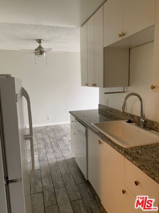 Building Photo - 922 N Hudson Ave