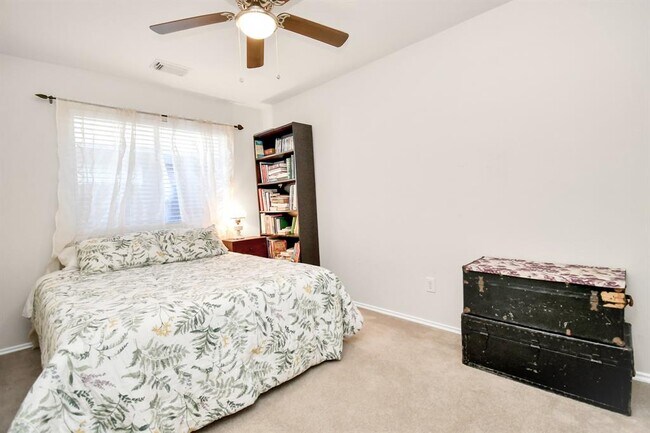Middle brm - 5219 San Pablo Gardens Dr