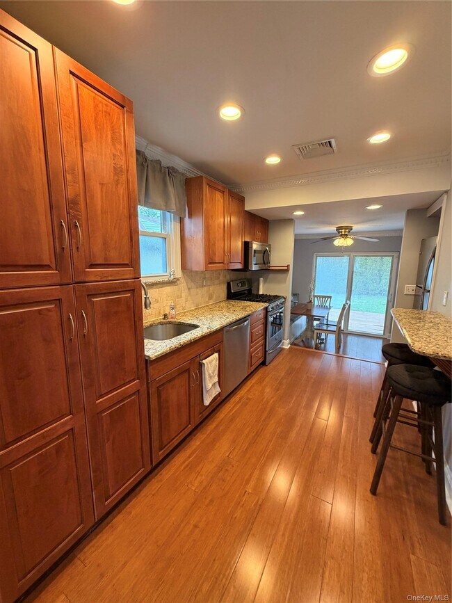 Building Photo - 7 Foran Pl