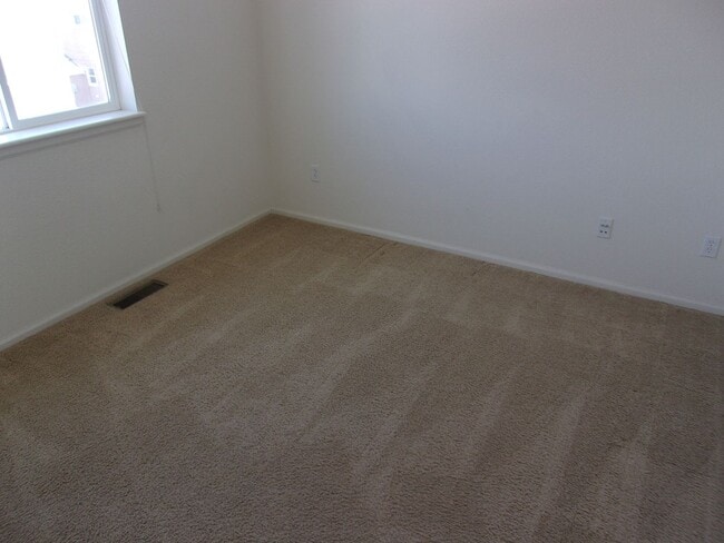Building Photo - 8361 Newbury Way