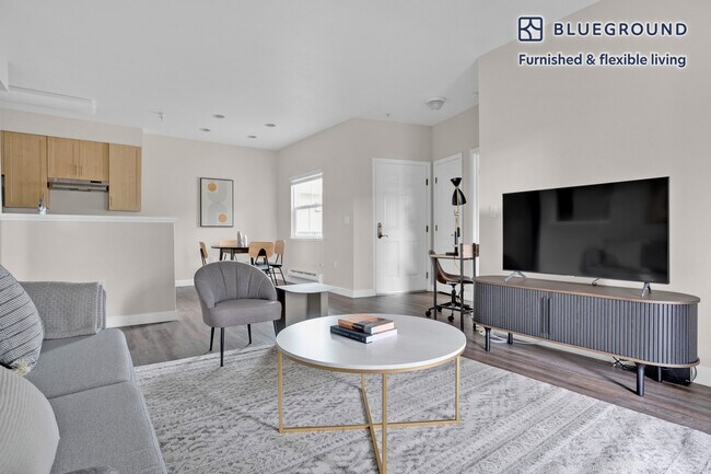 Building Photo - 3604 Flora Vista Ave