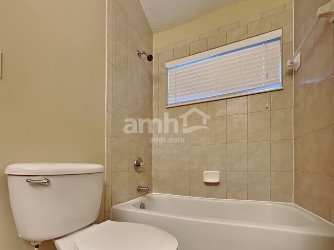 Building Photo - 3337 Horseshoe Trail Dr