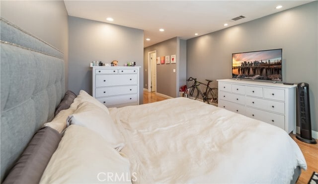 Building Photo - 2168 Lemoyne St