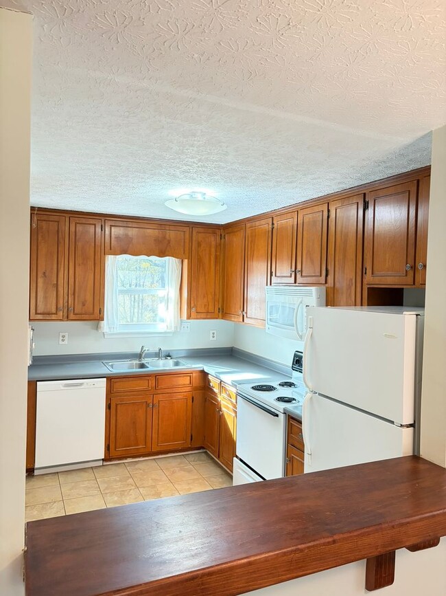 Building Photo - 5 Points Duplex