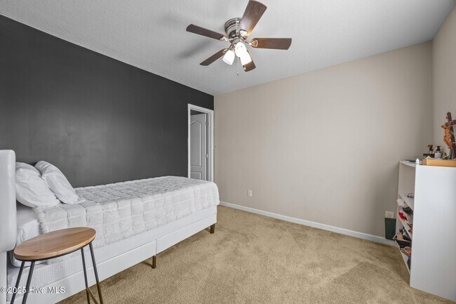 Building Photo - 841 Dynasty Dr