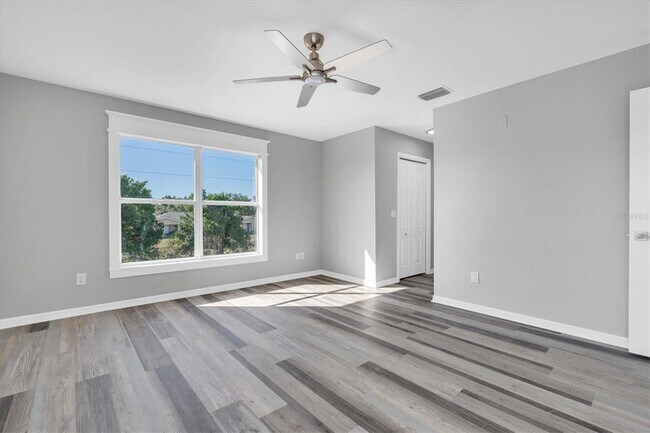 Building Photo - 1015 Windton Oak Dr