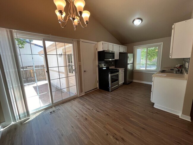 Building Photo - Fantastic Home in Central Fort Collins
