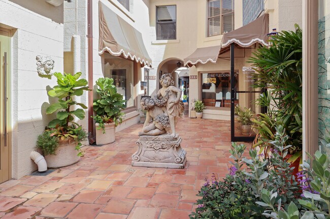 Building Photo - 600 S Dixie Hwy