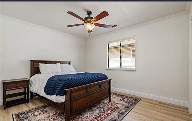 Building Photo - Charming 3 Bedroom 2 Bath Paso Robles Home