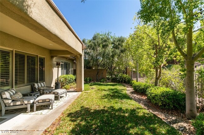 Building Photo - 46 Fountainhead Cir