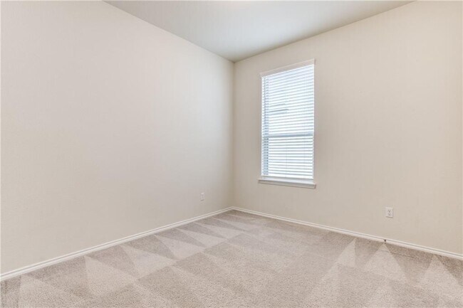 Building Photo - 1413 Cliffbrake Wy