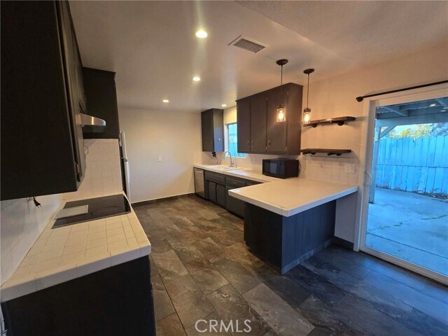 Building Photo - 607 Sixth St