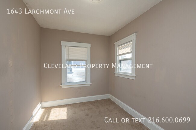 Building Photo - 1643 Larchmont Ave