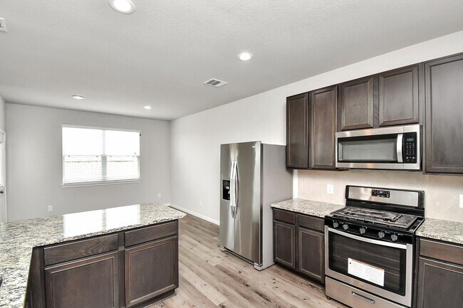 Building Photo - 3206 Alberelli Dr