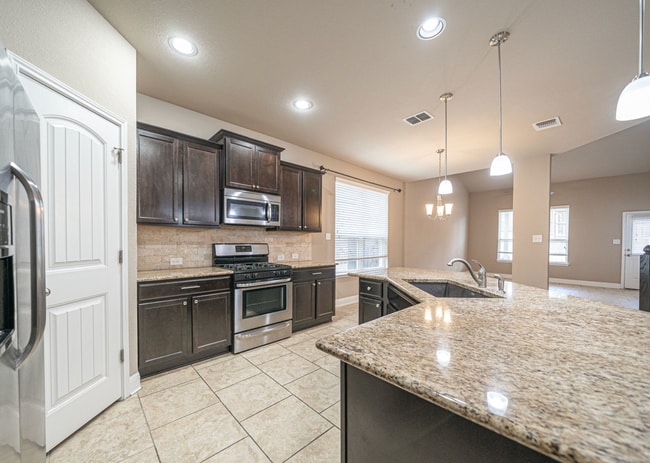 Building Photo - 12911 Brewster