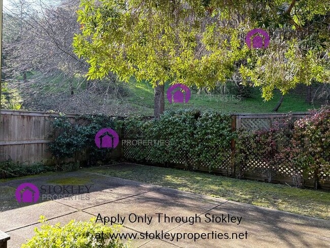 Building Photo - 29 Hansen Ct