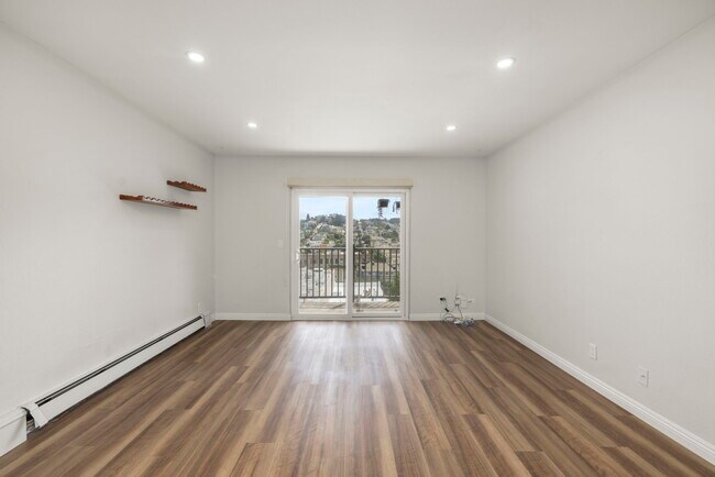 Building Photo - 4096 17th St