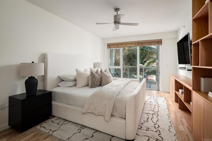 Building Photo - 1431 Pacific Hwy