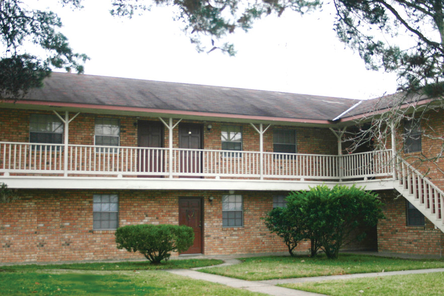 Primary Photo - Oakland Apartments & Cottages