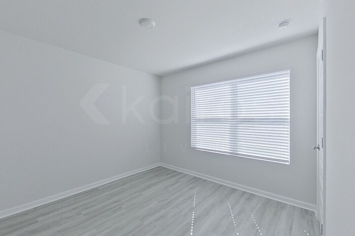 Building Photo - 4647 Malay Cir