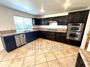 Building Photo - 11026 Evergreen Loop
