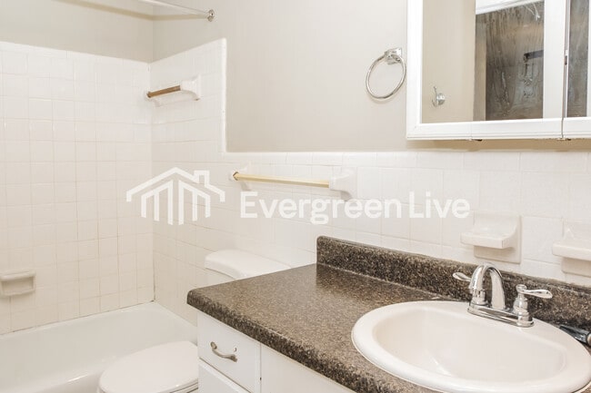 Building Photo - 3463 Darlene Cir NW