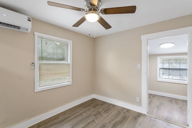 Building Photo - REDUCED Rent $1995.00.... 3 bed/2 bath Split Level, NEW downstairs addition, lots of extras