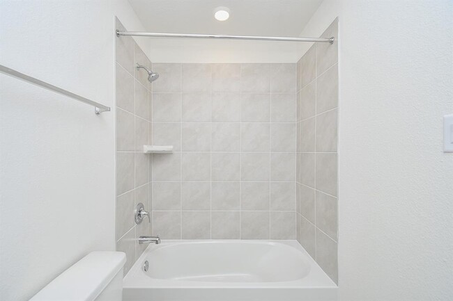 Building Photo - 4813 Vida Vis Dr