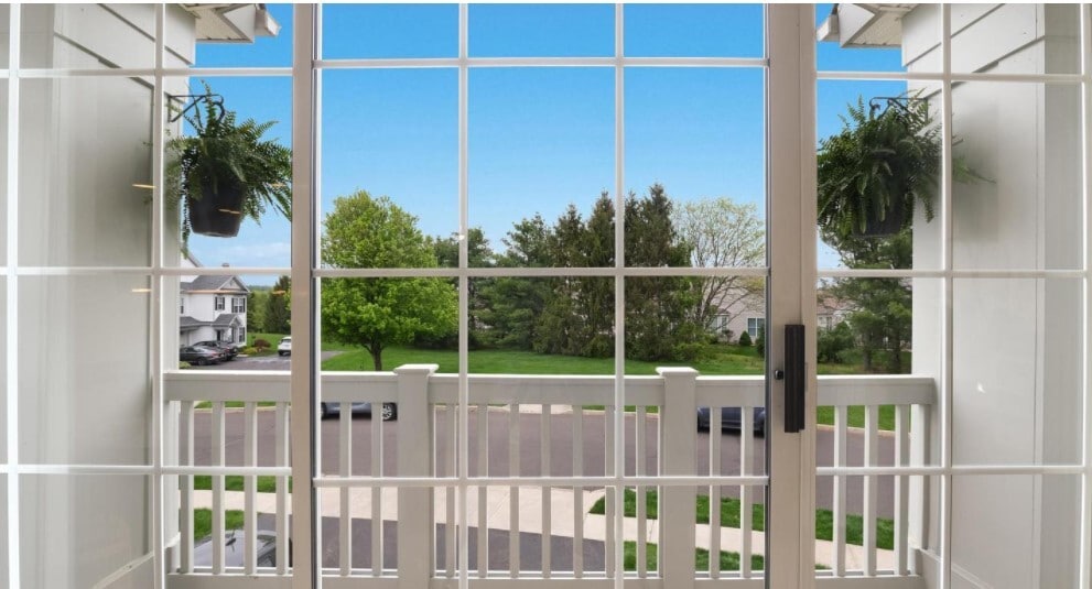 Building Photo - 102 Crossroads Dr