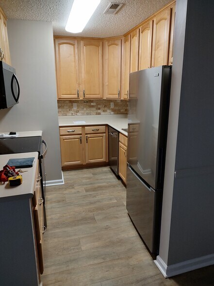 Building Photo - 2108 Liberty Dr