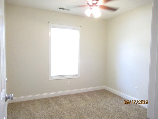 Building Photo - 4690 Great Oak Cir