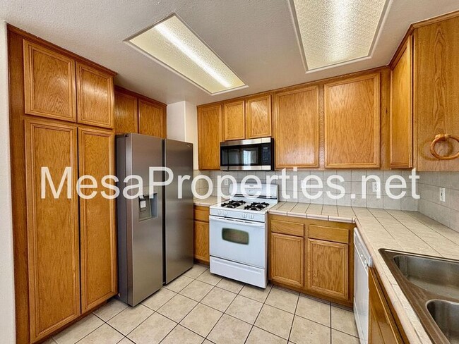 Building Photo - 12423 San Dimas St