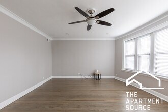 Building Photo - 2240 N Sawyer Ave