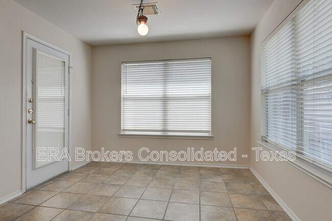 Building Photo - 1644 Cloudy Brook