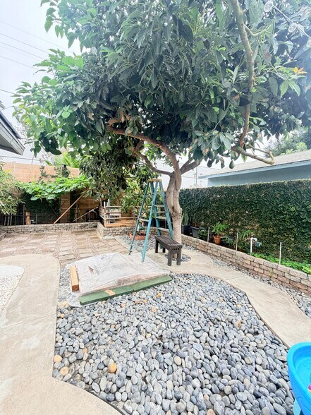 Building Photo - 11914 Volunteer Ave