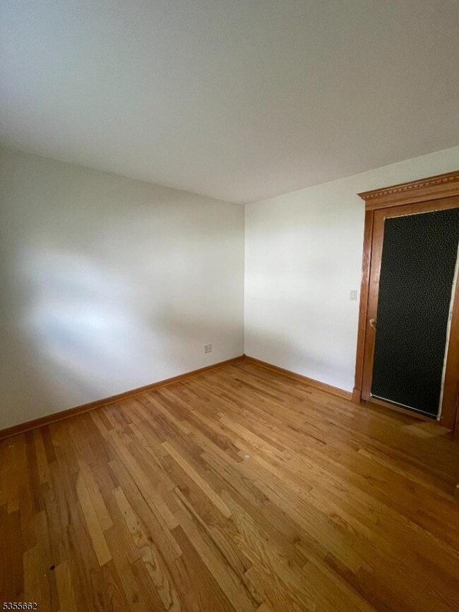 Building Photo - 331 Boxwood Ct