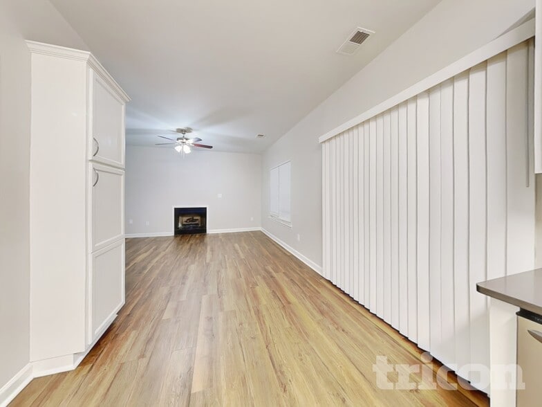 Building Photo - 7167 Marlin St