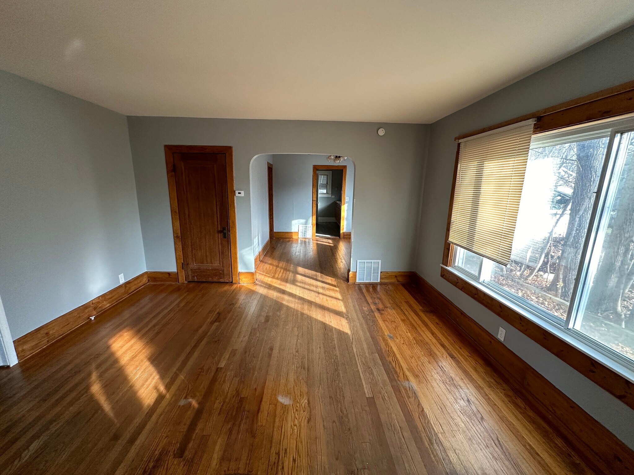 Building Photo - 2512 Tyrone St