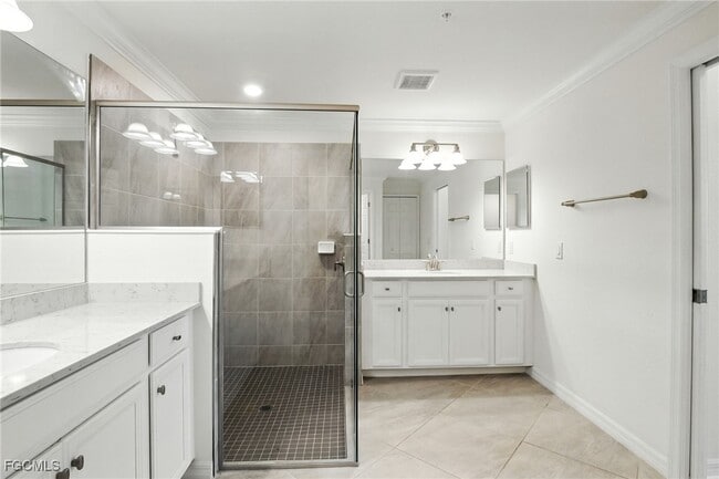 Building Photo - 12039 Hawthorn Lake Dr