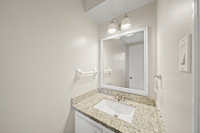 Building Photo - 1123 Marne Ln