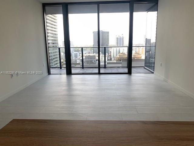Building Photo - 1000 Brickell Plaza