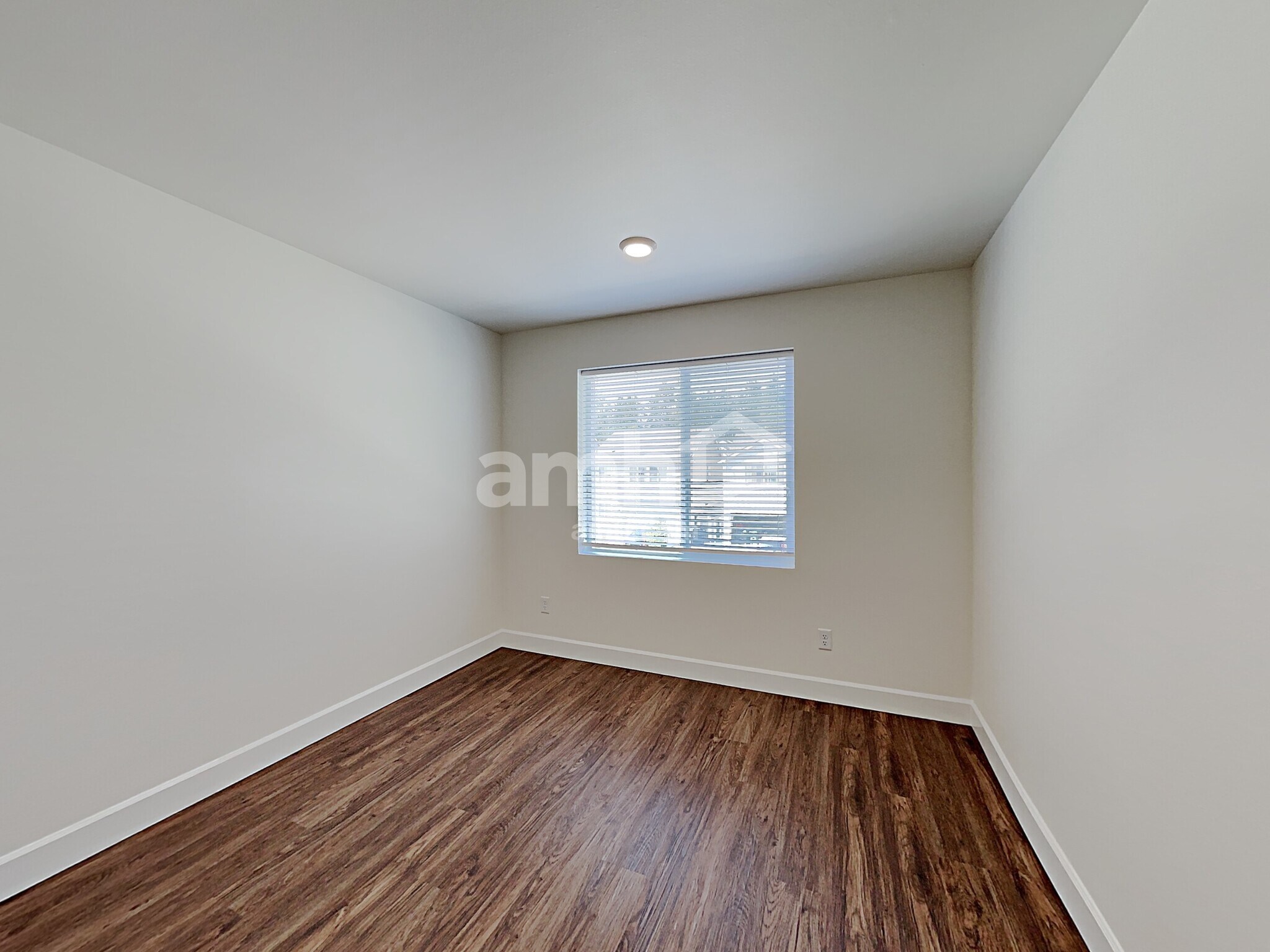 Building Photo - 12433 83rd Ave E