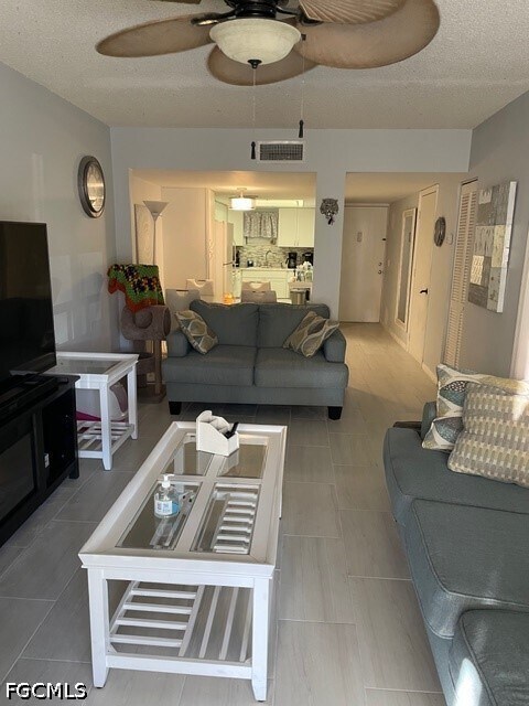 Building Photo - 12481 McGregor Blvd