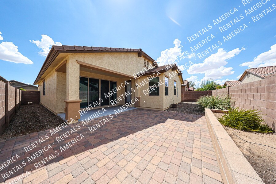 Building Photo - 276 E Coconino Dr