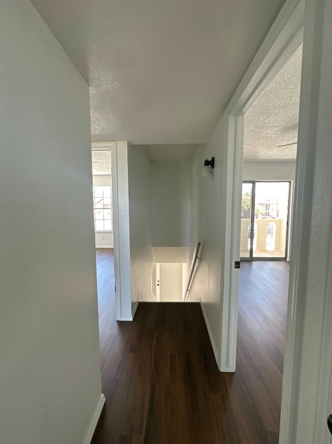 Building Photo - 5509 Oakbriar Cir