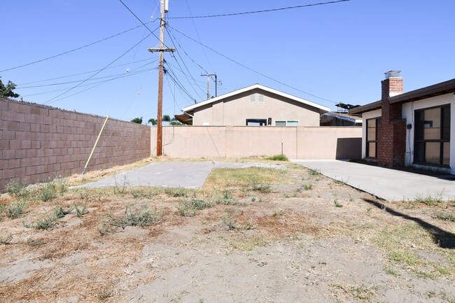 Building Photo - 6501 Tillamook Ave