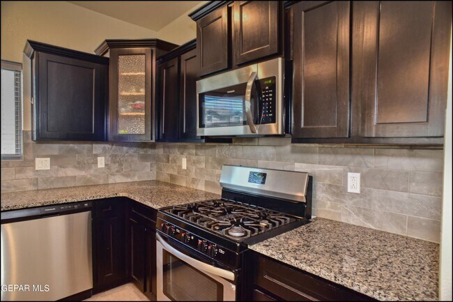 Building Photo - 6980 White Mesquite Wy