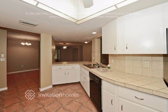 Building Photo - 5100 Summerwood Ct